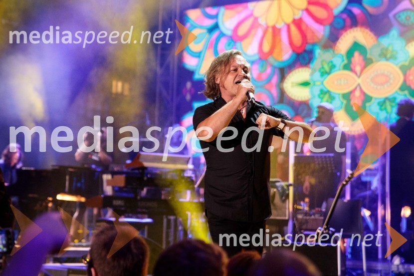  Matjaž Jelen, pevec, skupina Šank RockVal 202, veliki koncert ob 50. obletnici