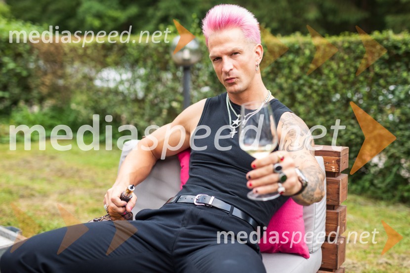  Igor Mikić, fitnes trenes, voditeljLady piknik pod klobuki 2022