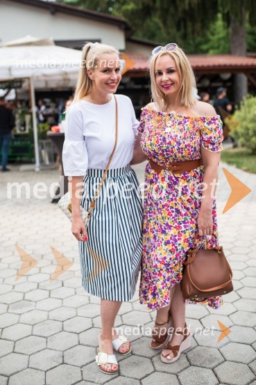  Špela Kleinlercher Pavlin, nekdanja pevka Atomik Harmonik;  Špela Grošelj, pevkaLady piknik pod klobuki 2022