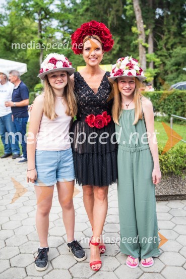  ... ;  Patricija Rijavec Simonič;  ... Lady piknik pod klobuki 2022