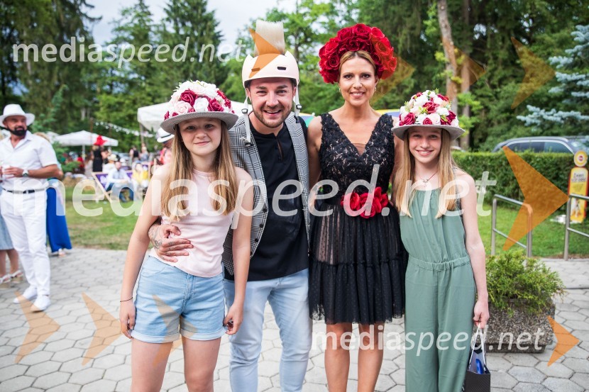  ... ;  Dejan Krajnc, Dejan Dogaja;  Patricija Rijavec Simonič;  ... Lady piknik pod klobuki 2022