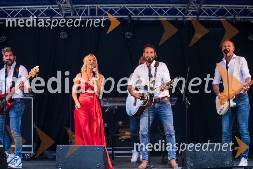  Miha Novak, skupina Čuki;  Alja Omladič - Alya, pevka;  Jernej Tozon, pevec, skupina Čuki;  Jože Potrebuješ, skupina ČukiLady piknik pod klobuki 2022