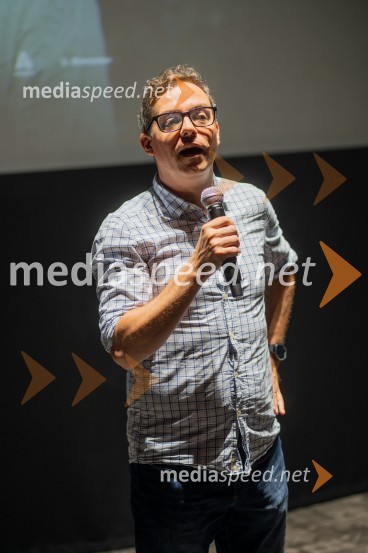 Vesolje med nami, premiera filma v Cineplexxu