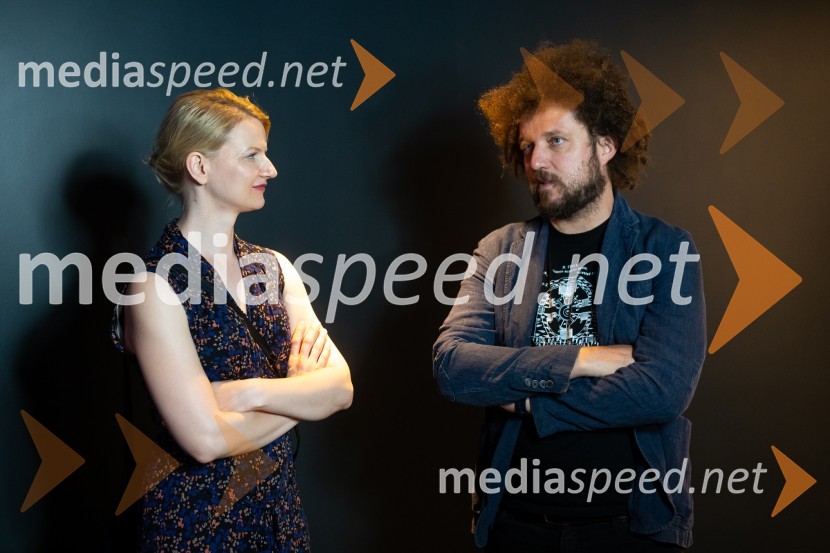  ... ;  Janez Dovč, glasbenikVesolje med nami, premiera filma v Cineplexxu