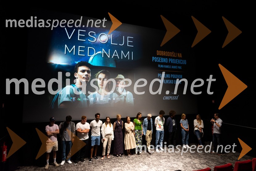 Vesolje med nami, premiera filma v Cineplexxu