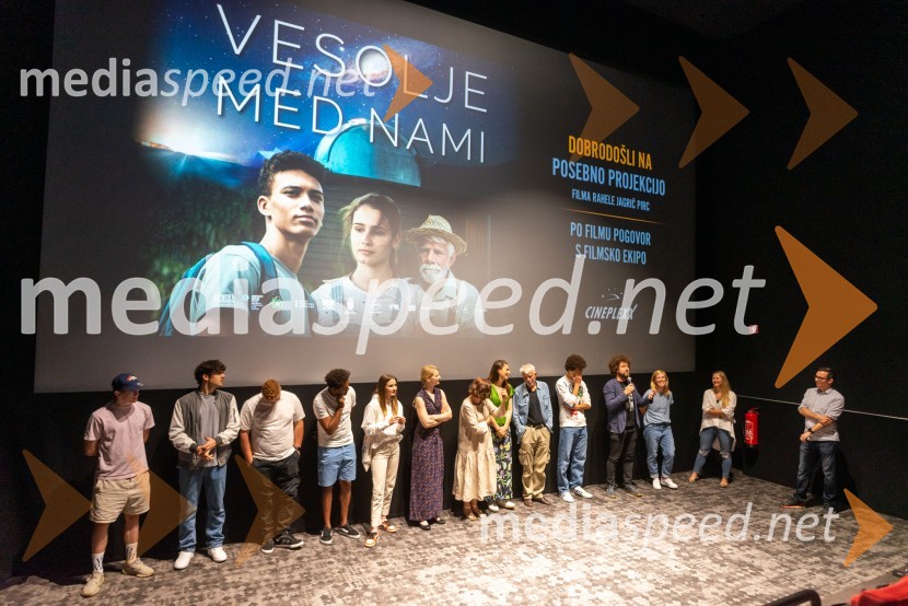 Vesolje med nami, premiera filma v Cineplexxu