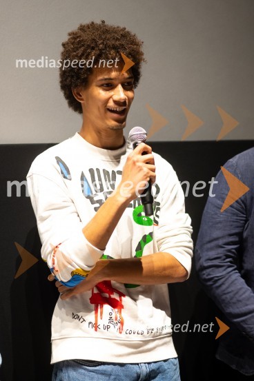 Vesolje med nami, premiera filma v Cineplexxu