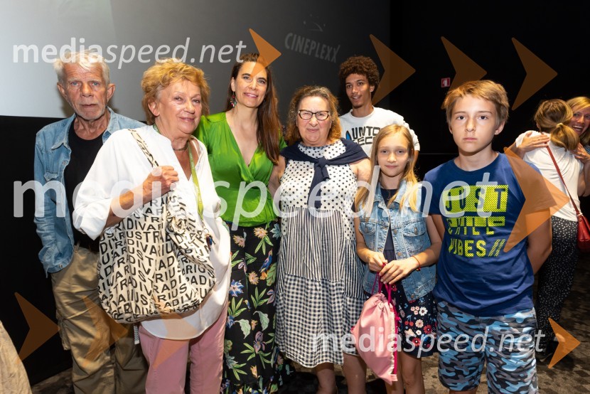 Vesolje med nami, premiera filma v Cineplexxu