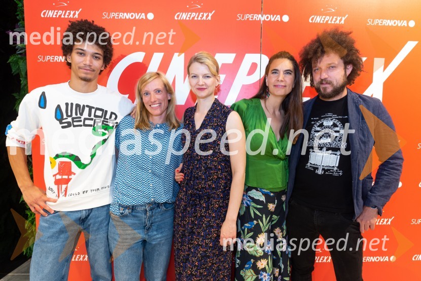 Vesolje med nami, premiera filma v Cineplexxu