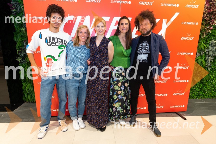 Vesolje med nami, premiera filma v Cineplexxu