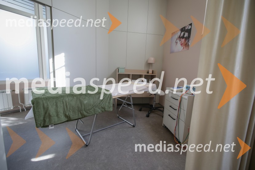 Otvoritev kozmetičnega salona Ajna