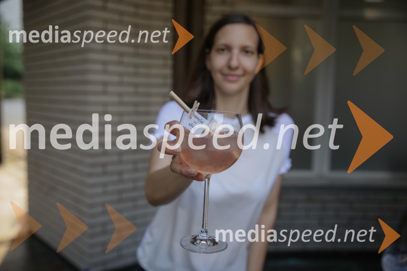 Otvoritev kozmetičnega salona Ajna