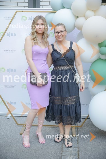 Otvoritev kozmetičnega salona Ajna