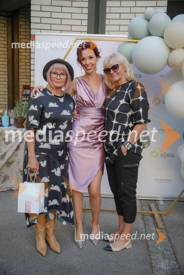  ... ;  Silvija Štrukelj, lastnica kozmetičnega salona Ajna;  ... Otvoritev kozmetičnega salona Ajna