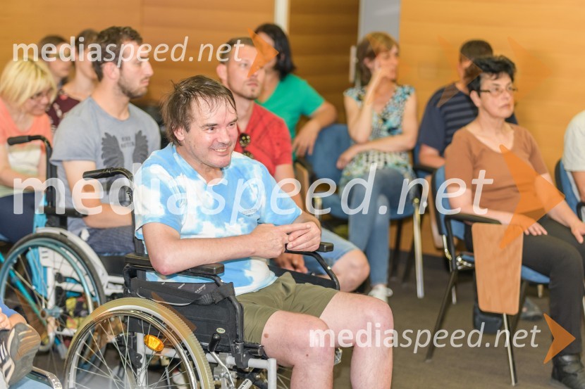 Leopoldove živahne tačke, predstavitev knjige Luke Prosnika