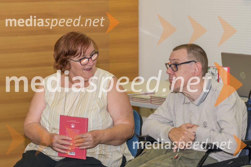  Milena Pivec, direktorica Založbe Pivec;  Luka  Prosnik, pesnik in pisateljLeopoldove živahne tačke, predstavitev knjige Luke Prosnika