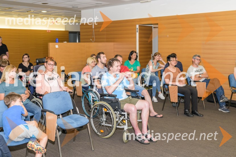 Leopoldove živahne tačke, predstavitev knjige Luke Prosnika