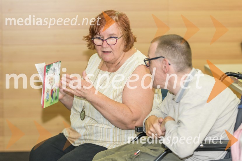  Milena Pivec, direktorica Založbe Pivec;  Luka  Prosnik, pesnik in pisateljLeopoldove živahne tačke, predstavitev knjige Luke Prosnika