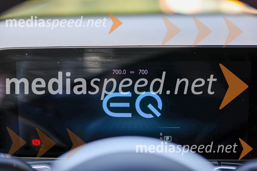 Robert Lešnik predstavil Mercedes EQS in EQB