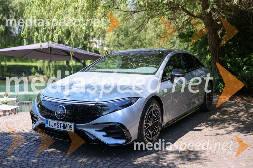 Robert Lešnik predstavil Mercedes EQS in EQB