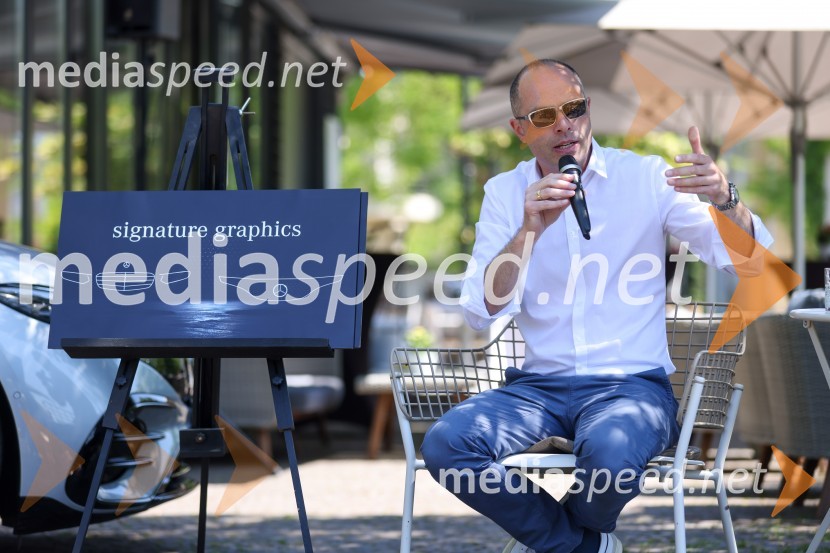  Robert Lešnik, vodja zunanjega oblikovanja, Mercedes-BenzRobert Lešnik predstavil Mercedes EQS in EQB