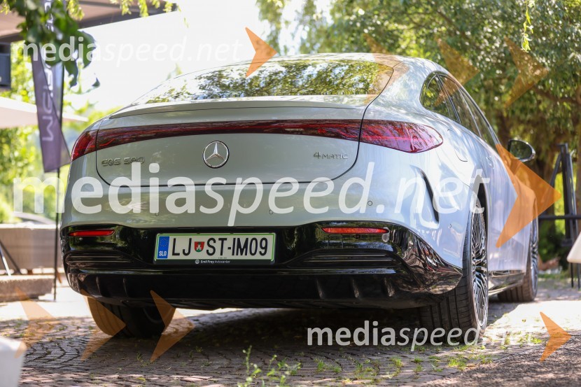 Robert Lešnik predstavil Mercedes EQS in EQB