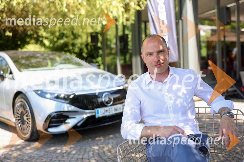  Robert Lešnik, vodja zunanjega oblikovanja, Mercedes-BenzRobert Lešnik predstavil Mercedes EQS in EQB