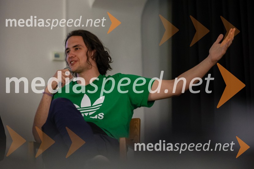  Kerim Čutuna, igralecReActing as a Star - igrajo lokalno, delujejo globalno,  druženje z mediji