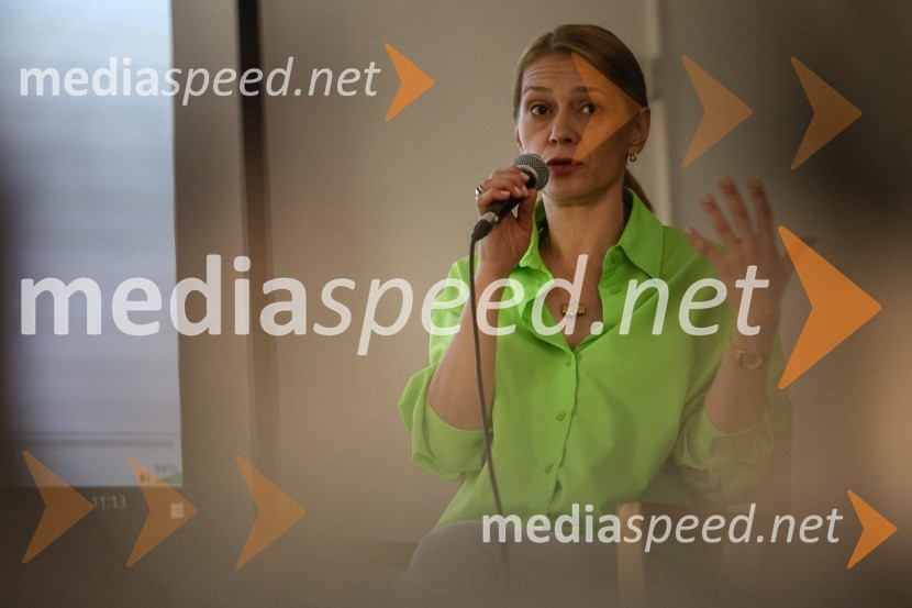  Alena Džebo, igralkaReActing as a Star - igrajo lokalno, delujejo globalno,  druženje z mediji