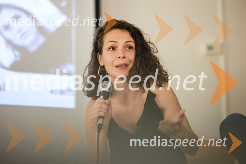  Kristina Obradović, igralkaReActing as a Star - igrajo lokalno, delujejo globalno,  druženje z mediji