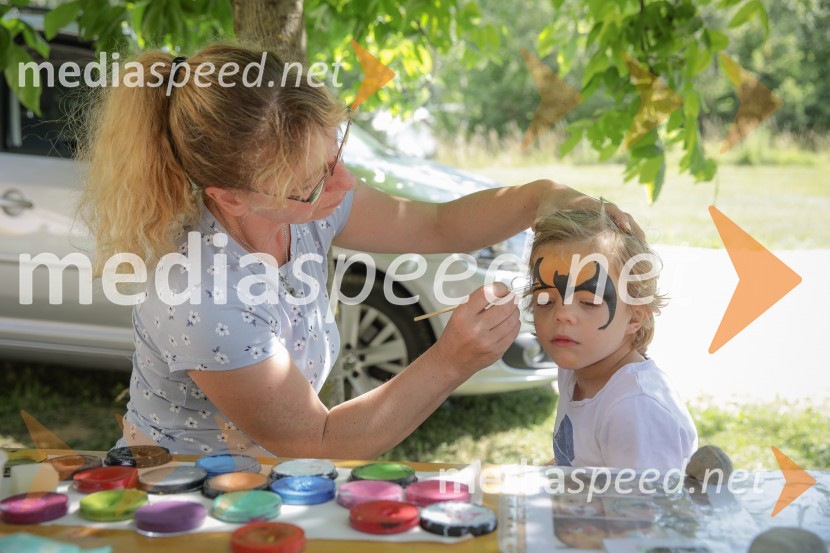 Akcija Očistimo Kranj invazivk