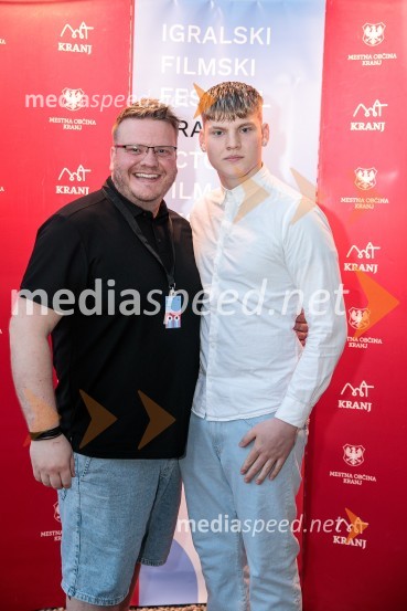  ... ;  Viktor Benóný, igralecFilmski festival Krafft, zaključek