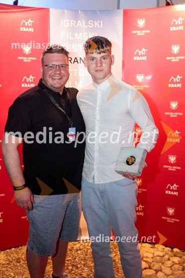  ... ;  Viktor Benóný, igralecFilmski festival Krafft, zaključek