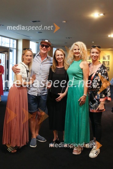  Viktorija Bencik Emeršič, igralka;  Uroš Smolej, igralec;  Bernarda Oman, igralka;  Tanja Dimitrievska, igralka;  Mojca Funkl, igralkaDan v spomin na Gašperja Tiča, dobrodelna predstava