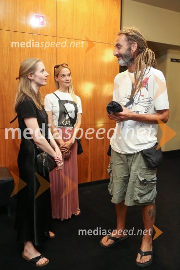  Lena Hribar  Škrlec, igralka;  Viktorija Bencik Emeršič, igralka;  ... Dan v spomin na Gašperja Tiča, dobrodelna predstava