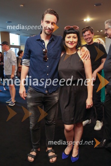  Mario Dragojević, igralec;  Aja Kobe, igralkaDan v spomin na Gašperja Tiča, dobrodelna predstava