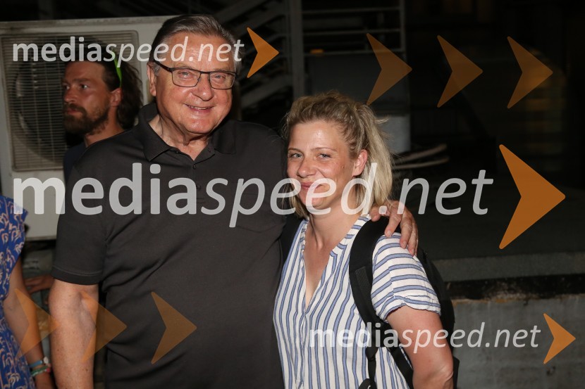  Dušan Mlakar, režiser;  Jana Zupančič, igralkaDan v spomin na Gašperja Tiča, dobrodelna predstava