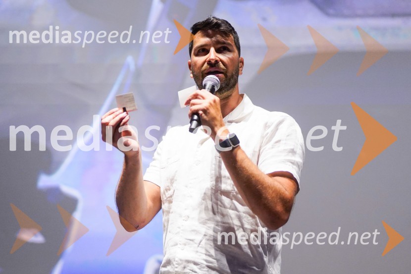  Uroš Bitenc, moderator, vplivnešKozmoblisk, družinski dan v Cineplexx Ljubljana