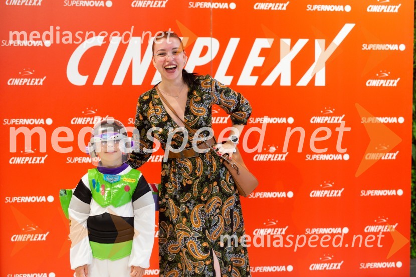 Kozmoblisk, družinski dan v Cineplexx Ljubljana