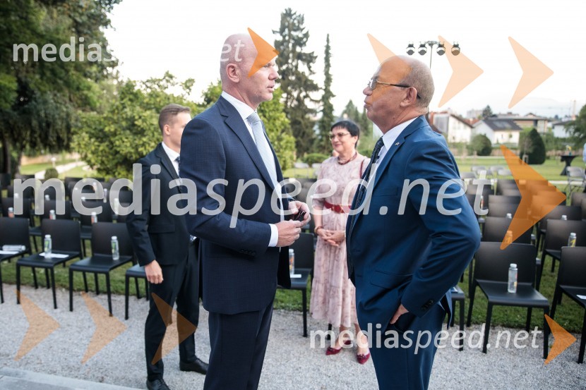  ... ;  Mihajlo  Brodovič, ukrajinski veleposlanik v SlovenijiKresna noč 2022, dobrodelna prireditev Lions kluba Ljubljana Ilirija