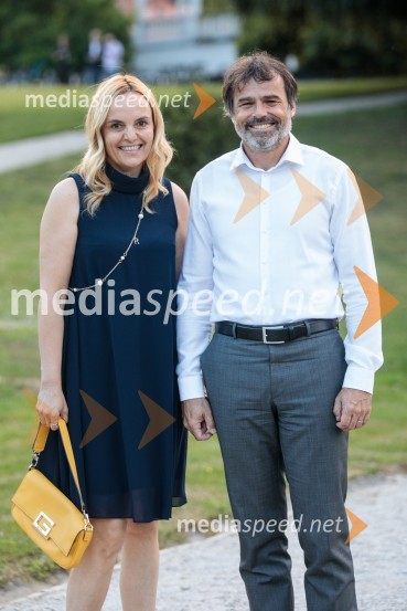  Ajša Vodnik, izvršna direktorica AmCham (Ameriška gospodarska zbornica);  ... Kresna noč 2022, dobrodelna prireditev Lions kluba Ljubljana Ilirija