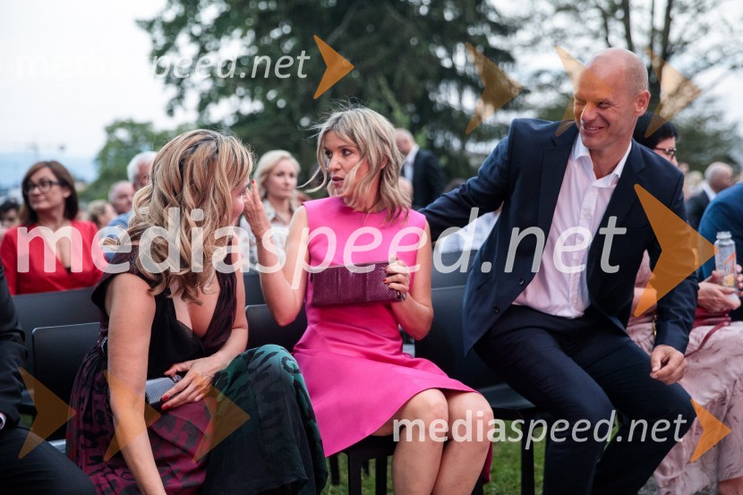  Nejka  Grabnar,  HR & Communications Business Partner, Numip;  Barbara Uranjek, direktorica, Britansko-slovenska gospodarska zbornica;  Primož Kozina, odvetnikKresna noč 2022, dobrodelna prireditev Lions kluba Ljubljana Ilirija