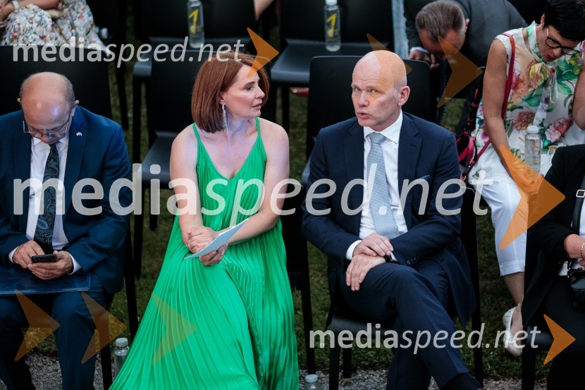  Maja Vidergar , predsednica Lions kluba Ljubljana Iliriia;  ... Kresna noč 2022, dobrodelna prireditev Lions kluba Ljubljana Ilirija