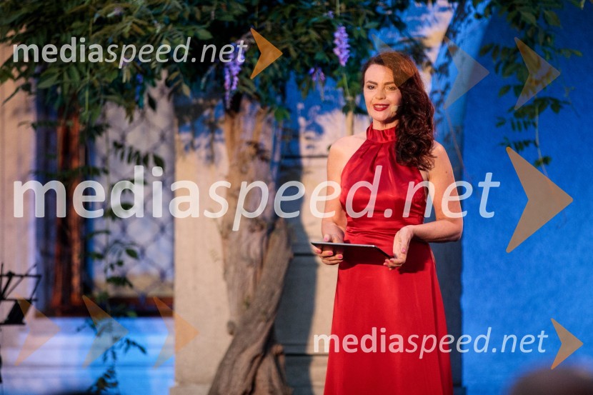  Tajda Lekše, voditeljicaKresna noč 2022, dobrodelna prireditev Lions kluba Ljubljana Ilirija