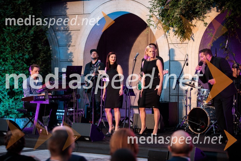  ... ;  ... ;  ... ;  ... ;  Boštjan Dermol, pevecKresna noč 2022, dobrodelna prireditev Lions kluba Ljubljana Ilirija