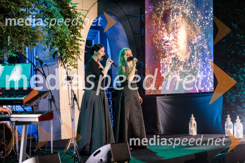  Nuška Drašček, pevka;  Nina Dominko, operna pevkaKresna noč 2022, dobrodelna prireditev Lions kluba Ljubljana Ilirija