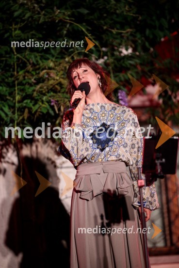  Jadranka Juras, pevkaKresna noč 2022, dobrodelna prireditev Lions kluba Ljubljana Ilirija