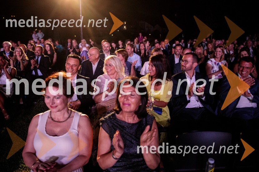  ... ;  ... ;  Brigita Žepič Praprotnik;  Marko Praprotnik, Smartis d.o.o.Kresna noč 2022, dobrodelna prireditev Lions kluba Ljubljana Ilirija