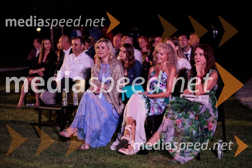  Klaudija Javornik, Srčno mentorstvo;  Lilijana Kastelic, oblikovalka;  Jasna Rozman Marčič, farmacevtkaKresna noč 2022, dobrodelna prireditev Lions kluba Ljubljana Ilirija