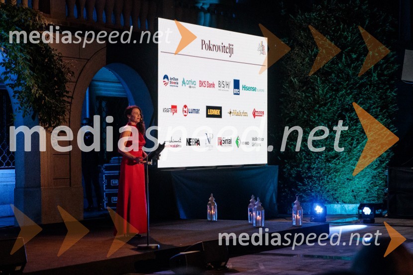  Tajda Lekše, voditeljicaKresna noč 2022, dobrodelna prireditev Lions kluba Ljubljana Ilirija